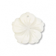 Ciondolo di conchiglia fiore bianco