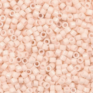 Perline Miyuki Delica 11/0 Opaque matte blush beige DB-354