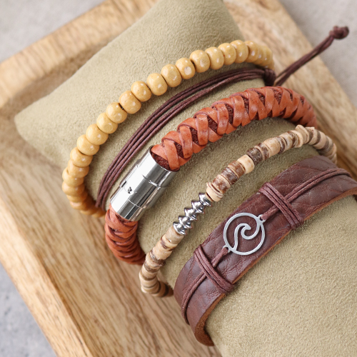 Creare grintosi braccialetti da uomo con una variet&agrave; di perline 