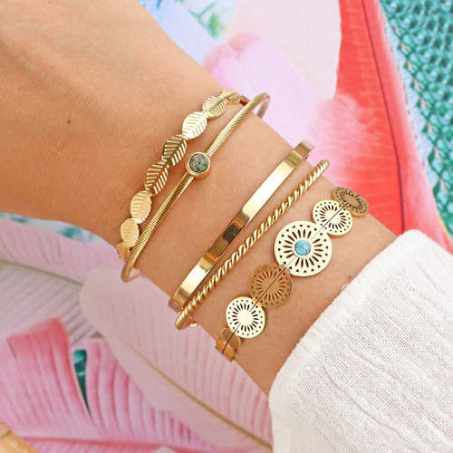 Ecco come abbinare questi bellissimi bracciali in acciaio inossidabile