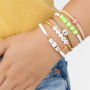 Fantastici braccialetti estivi da creare con le perline alfabeto e le perline dello zodiaco: 