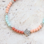 Ecco come realizzare fantastici braccialetti con perline in acrilico: