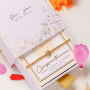 Crea bracciali personalizzati con le perline Fiore di nascita