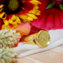 Libera la tua creativit&agrave; e realizza meravigliosi set di bigiotteria con questa collezione Fiore di nascita