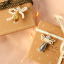Crea design magici con perline Polaris a forma di goccia e dettagli d'angelo!