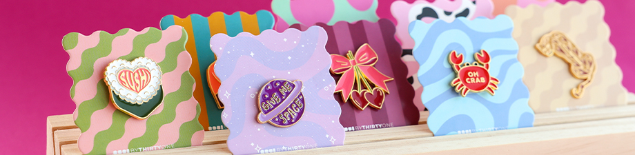 Cartoncini per gioielli BY31® con pins trendy Cartoncini per gioielli BY31® con pins trendy